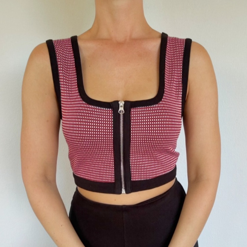 ZARA red black woven knit zip front sleeveless crop top vest size medium